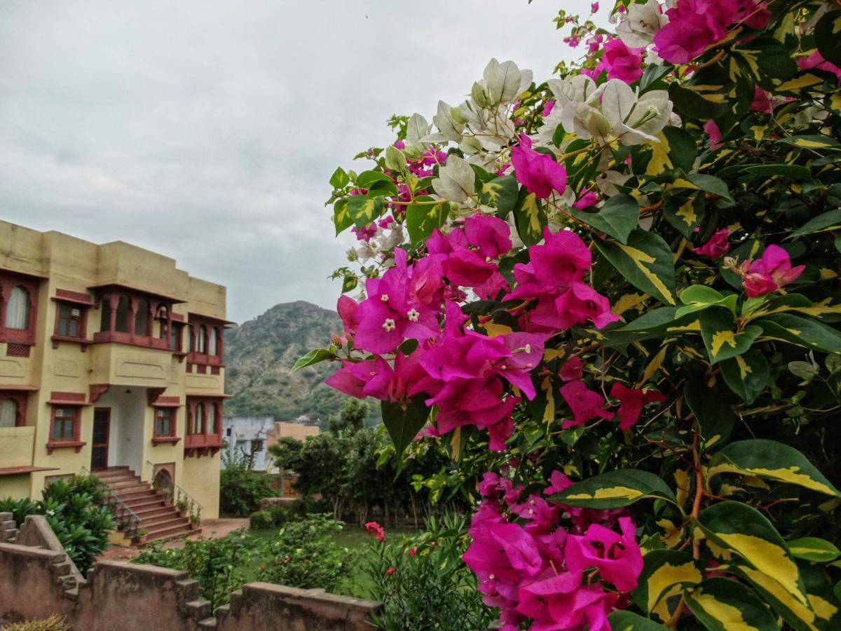 Adhbhut Hotel Divisione di Divisione di Jaipur Esterno foto